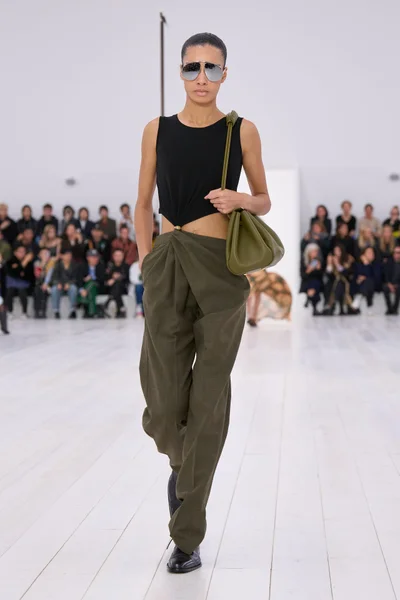 Look 41